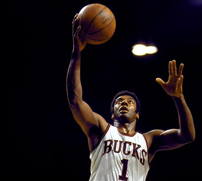 明星球员的 明星球员的